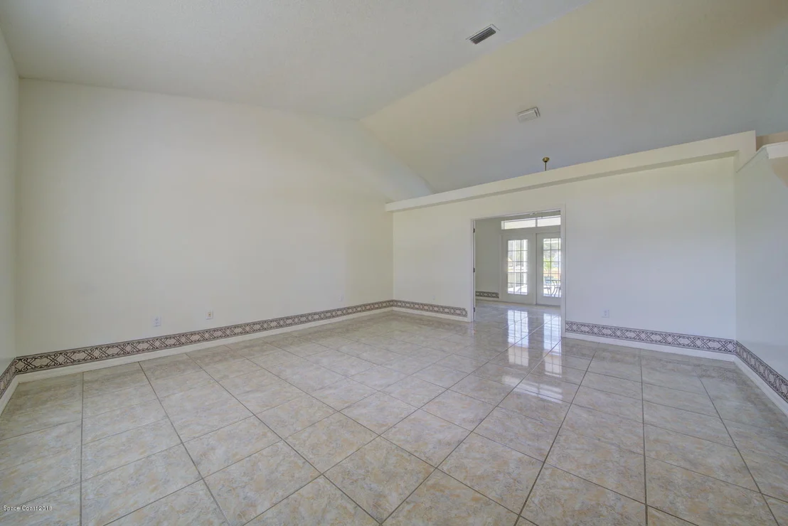 Photo of 1468 Wellington Circle