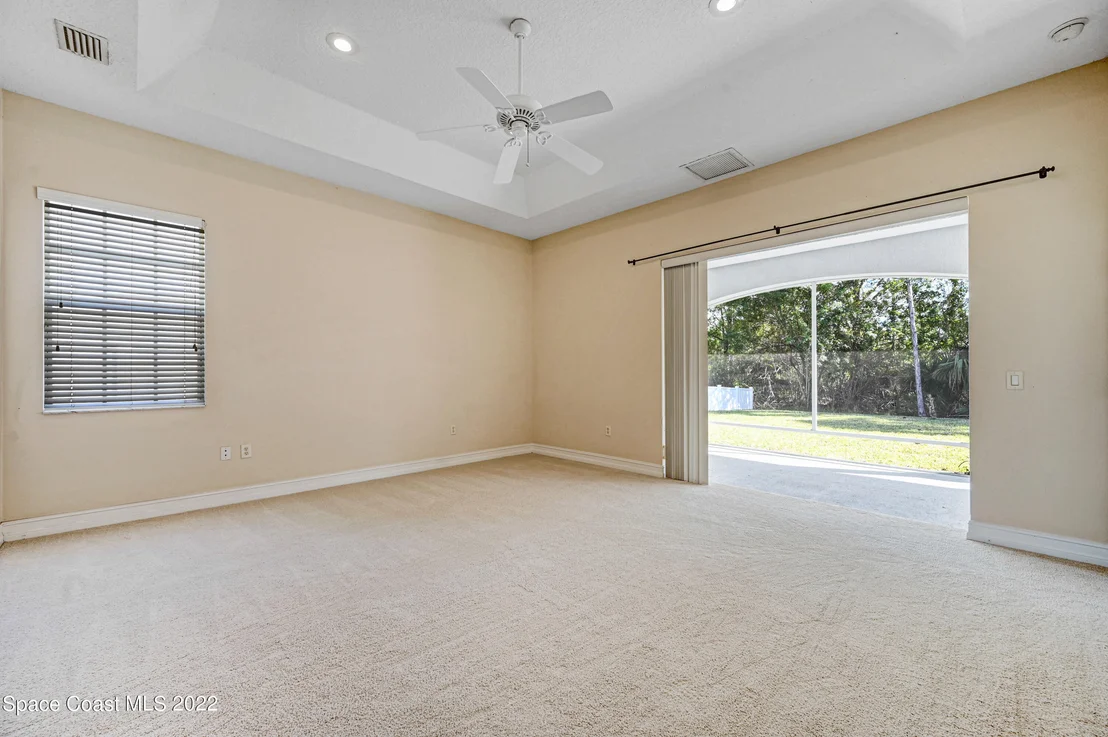 Photo of 2185 SE Windbrook Drive SE