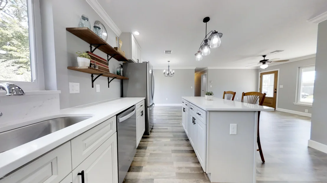Photo of 872 Mohawk Avenue