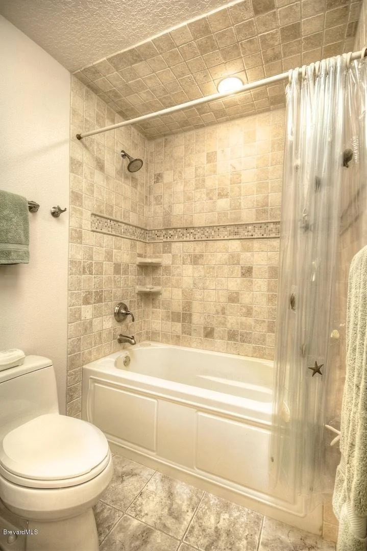 Photo of 212 Chalet Avenue