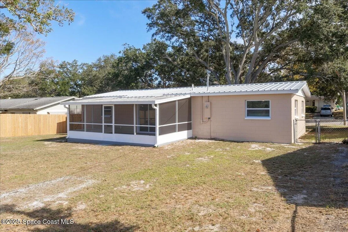 Photo of 2209 Iona Drive