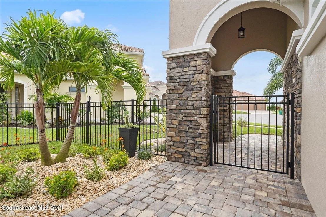 Photo of 8110 Stonecrest Drive