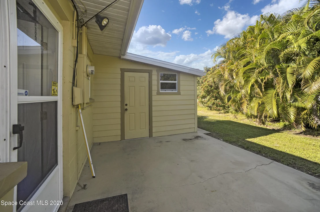 Photo of 1214 VASSAR Lane