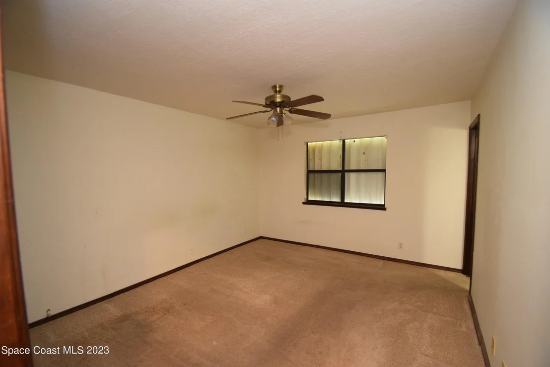 Photo of 2660 Weber Road
