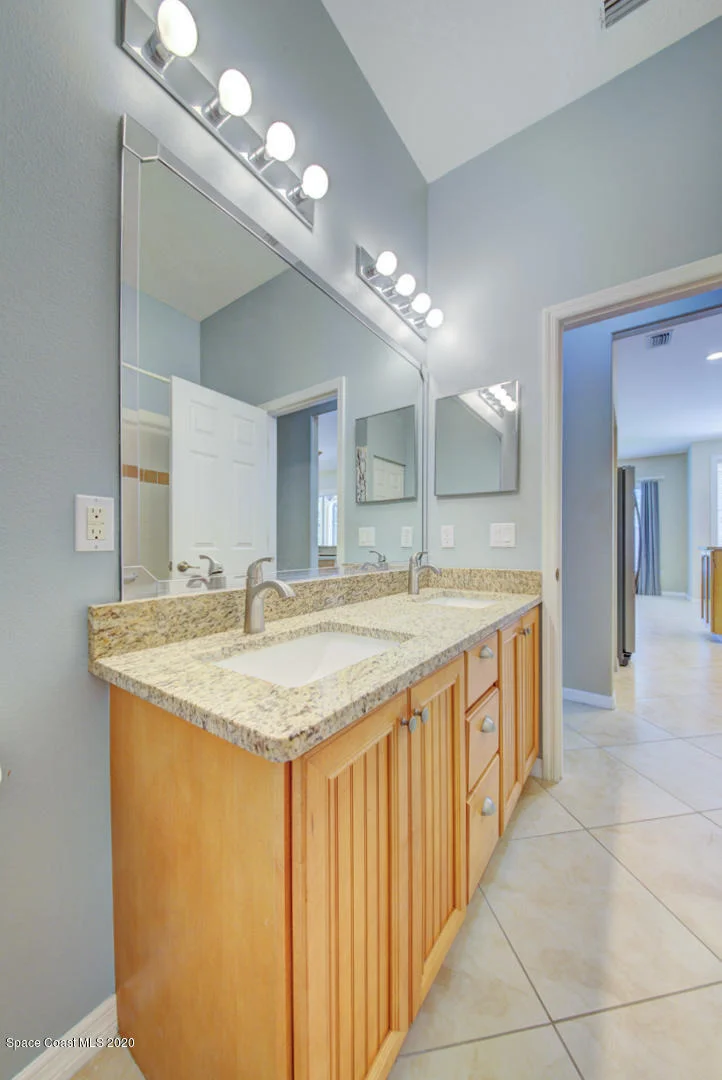 Photo of 4698 Alamanda Drive
