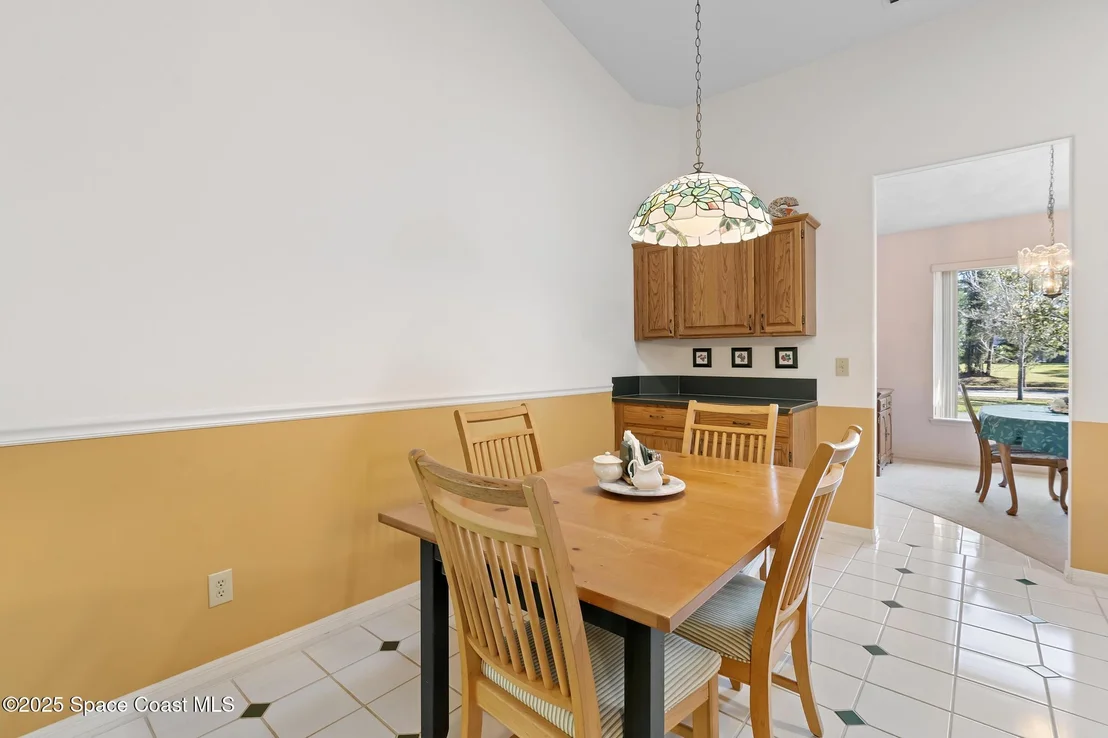 Photo of 1805 Laurel Oak Drive N