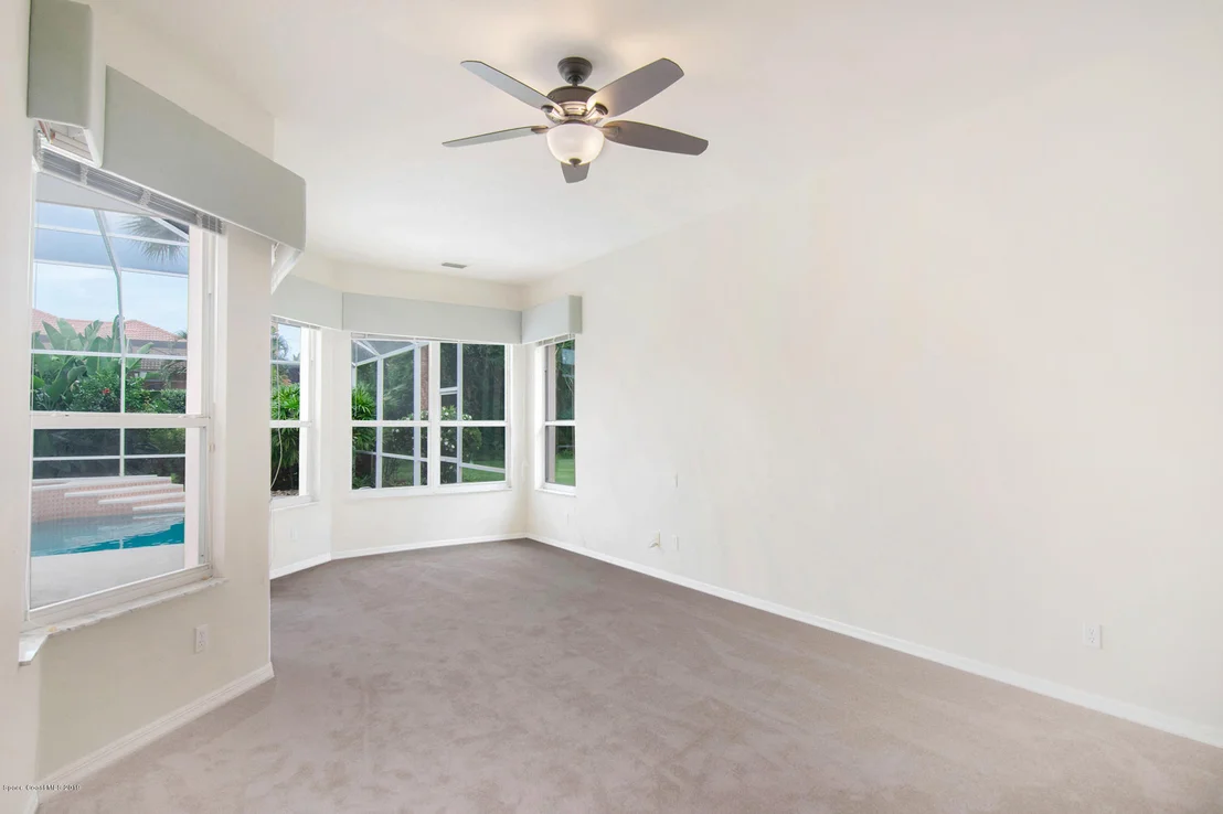Photo of 759 Glengarry Drive