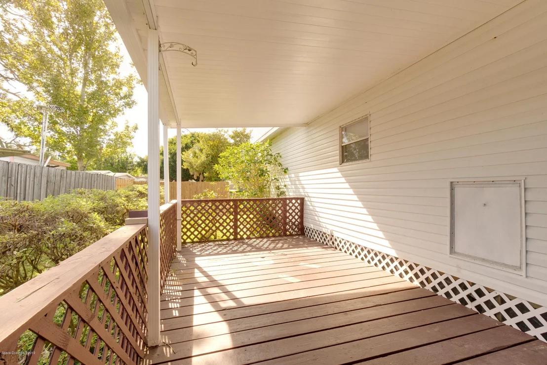 Photo of 2576 Haverhill Road NE
