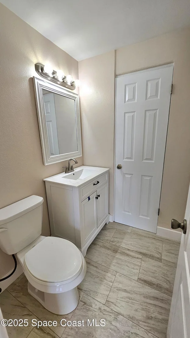 Photo of 402 Edinburgh Drive