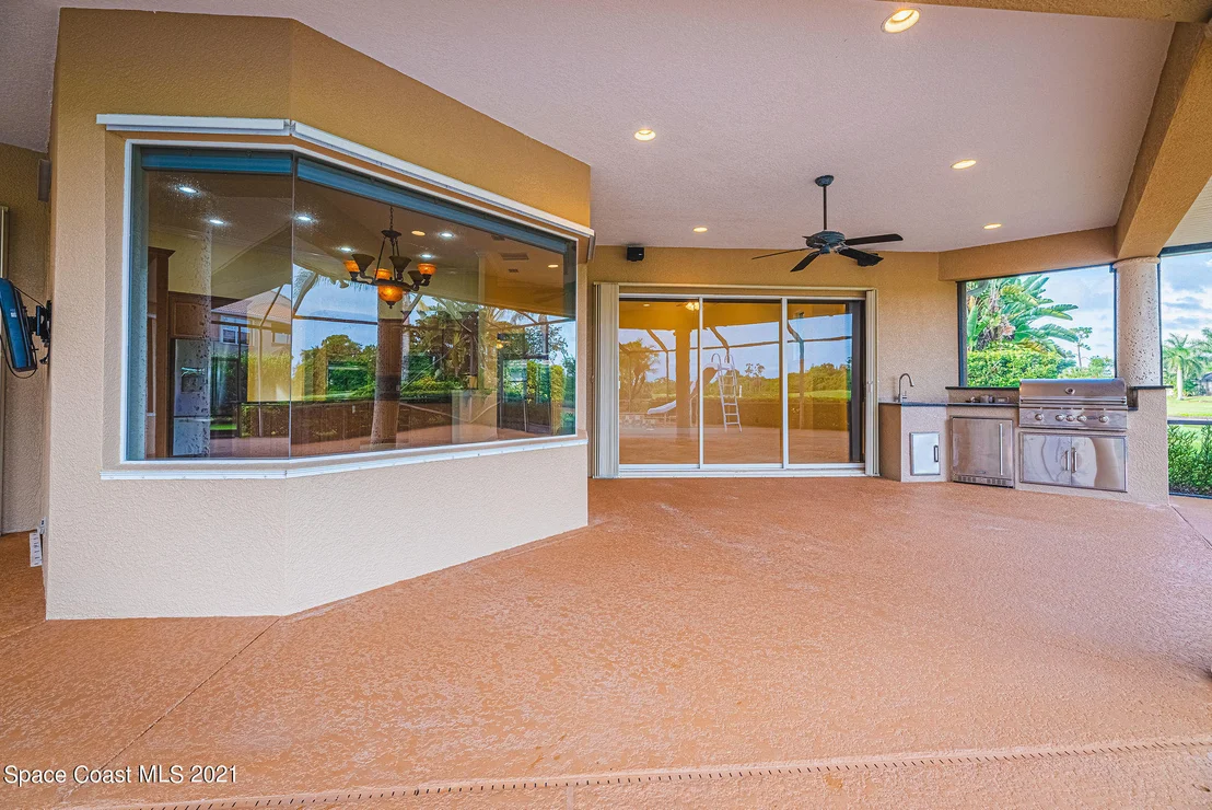 Photo of 8181 Compton Way