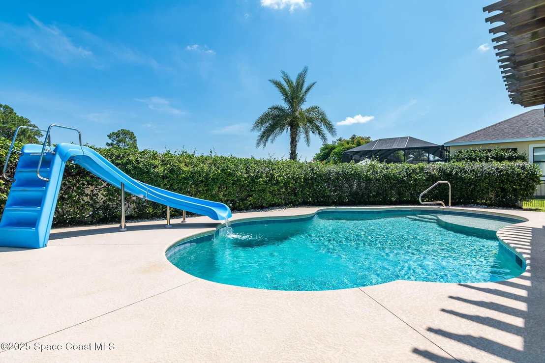 Photo of 8553 Drayton Circle