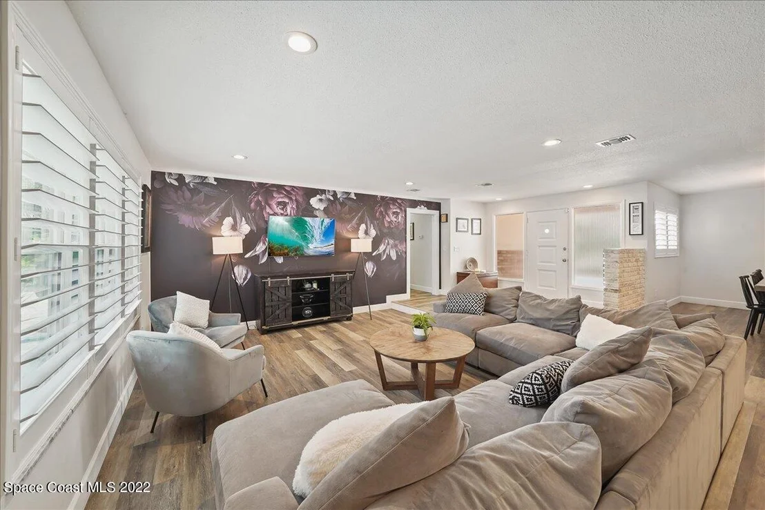 Photo of 608 Oak Ridge Drive