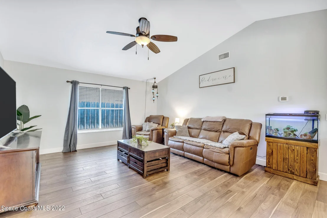 Photo of 905 Pine Baugh Street