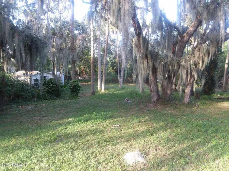Photo of 724 Central Boulevard