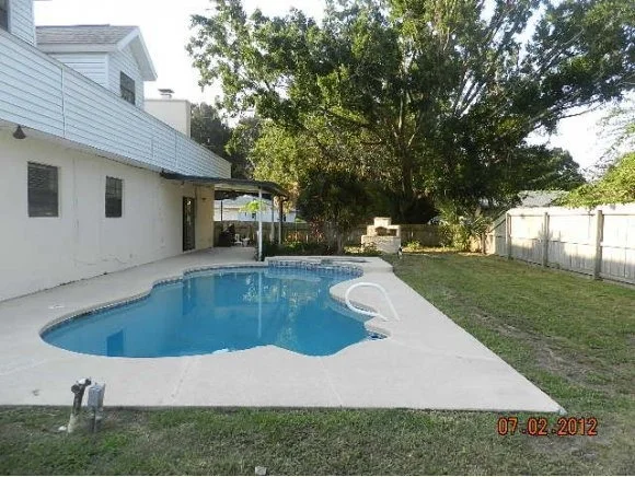 Photo of 1399 NE Knecht