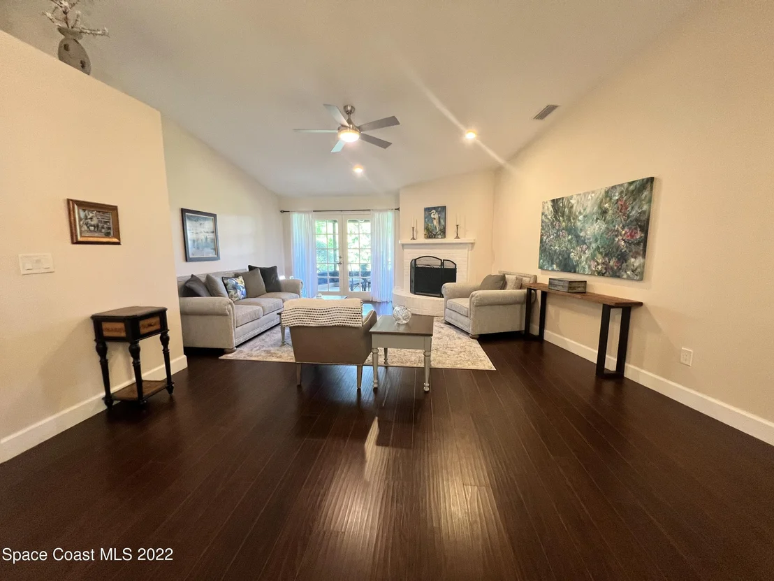 Photo of 2280 Hamlet Drive