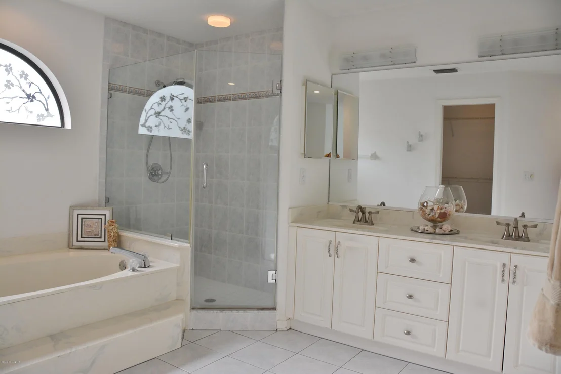 Photo of 1044 Fieldstone Drive