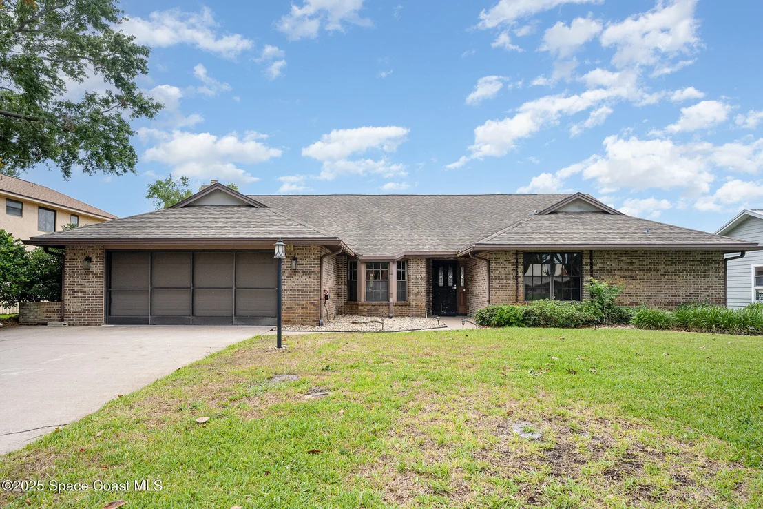 Photo of 441 Crystal Lake Drive