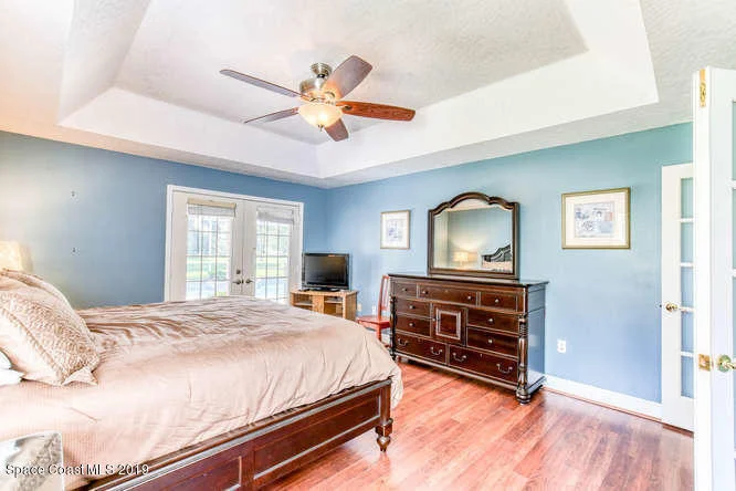 Photo of 2241 Royal Oaks Drive
