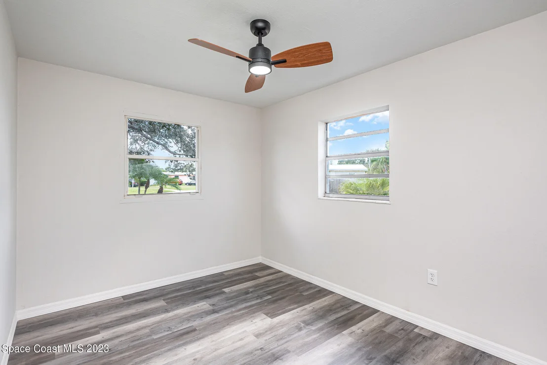 Photo of 4075 Robinhood Drive