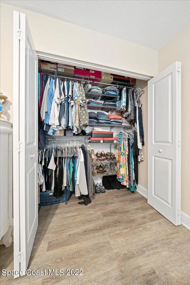 Photo of 1300 Cindy Circle NE