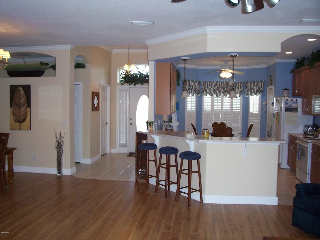 Photo of 4721 Portage Trail