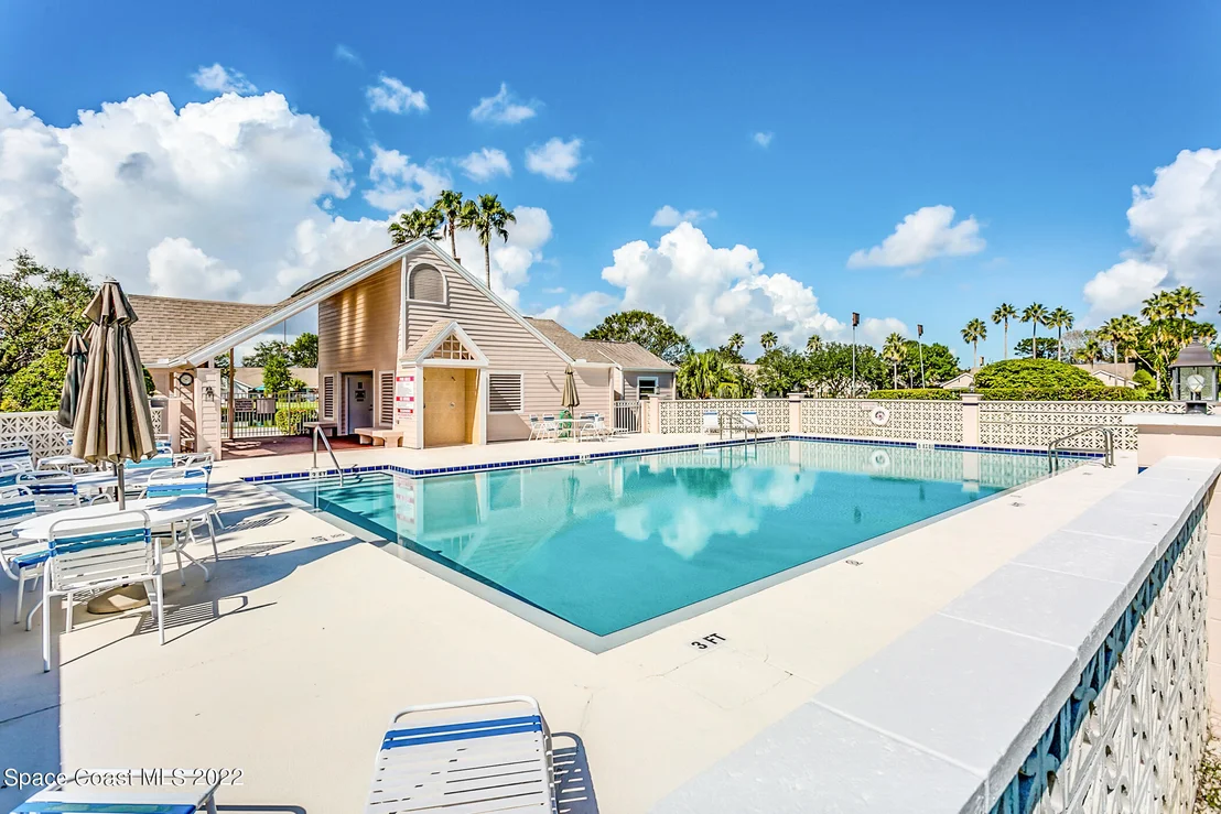 Photo of 914 Ridge Lake Drive