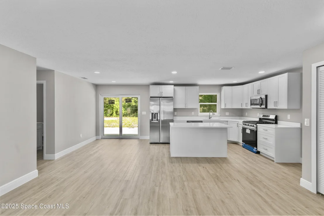 Photo of 2111 Otterbein Avenue