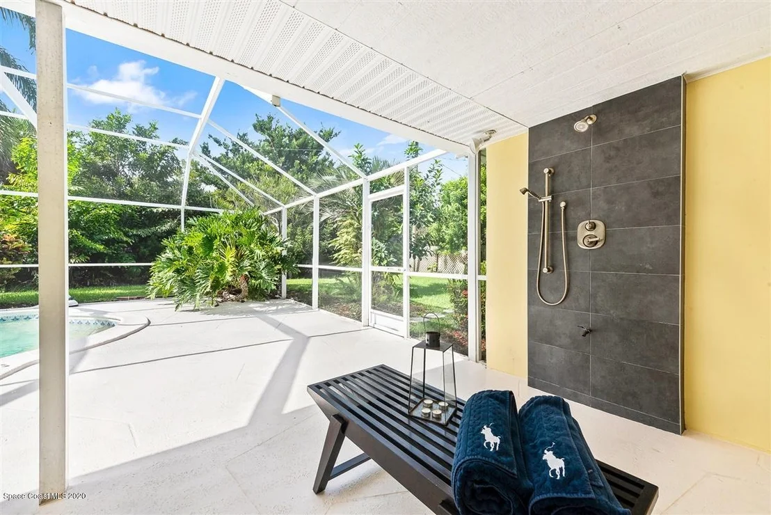Photo of 705 Hibiscus Trail
