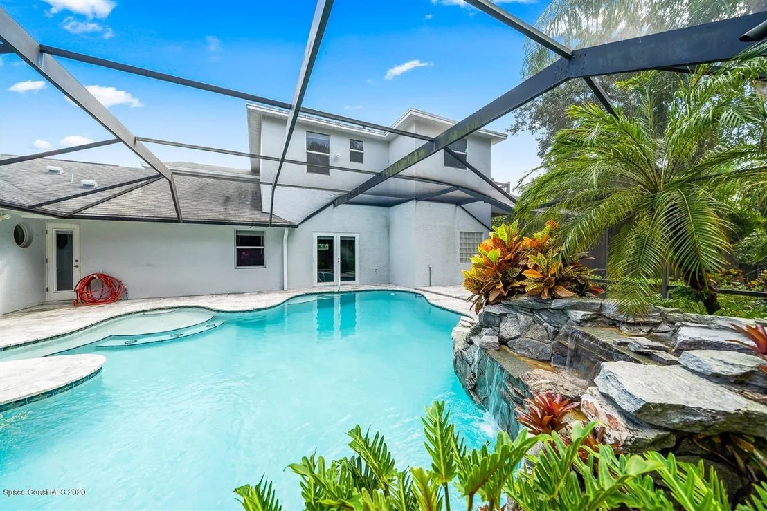 Photo of 1338 Silver Lake Drive