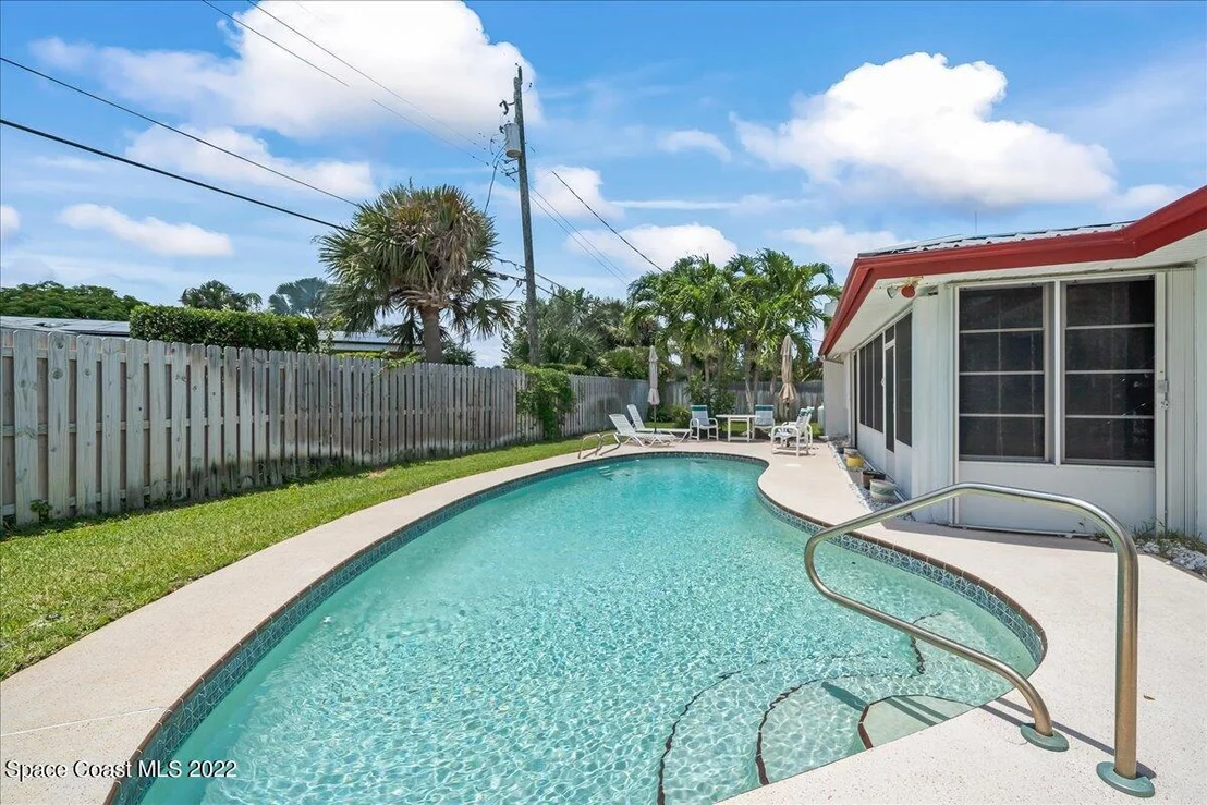 Photo of 680 Verbenia Drive