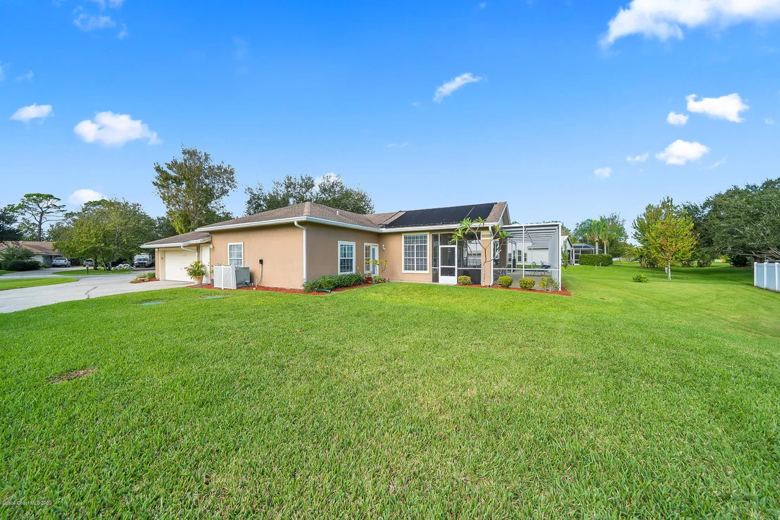 Photo of 4355 Canard Road