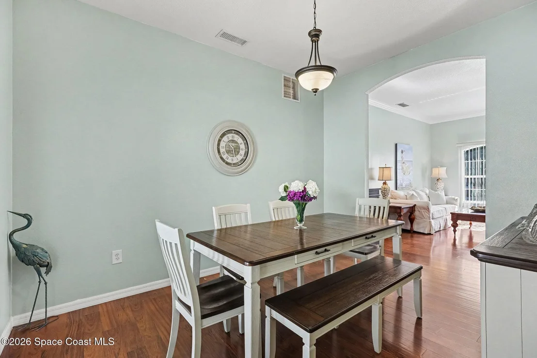 Photo of 6890 Caliph Avenue