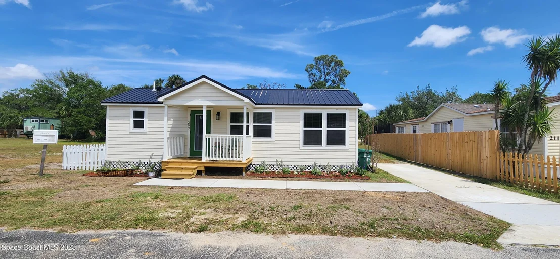 Photo of 209 Teal Drive