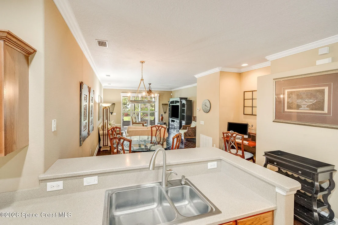 Photo of 522 Waterside Circle