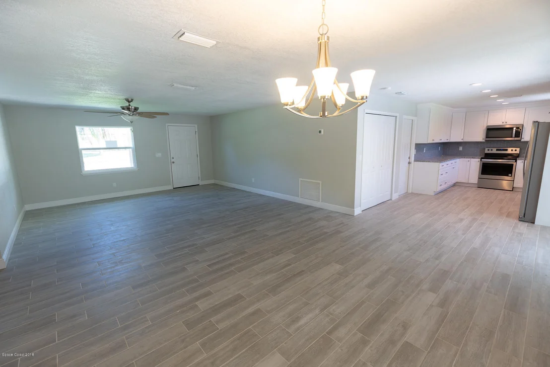 Photo of 312 Darrow Avenue