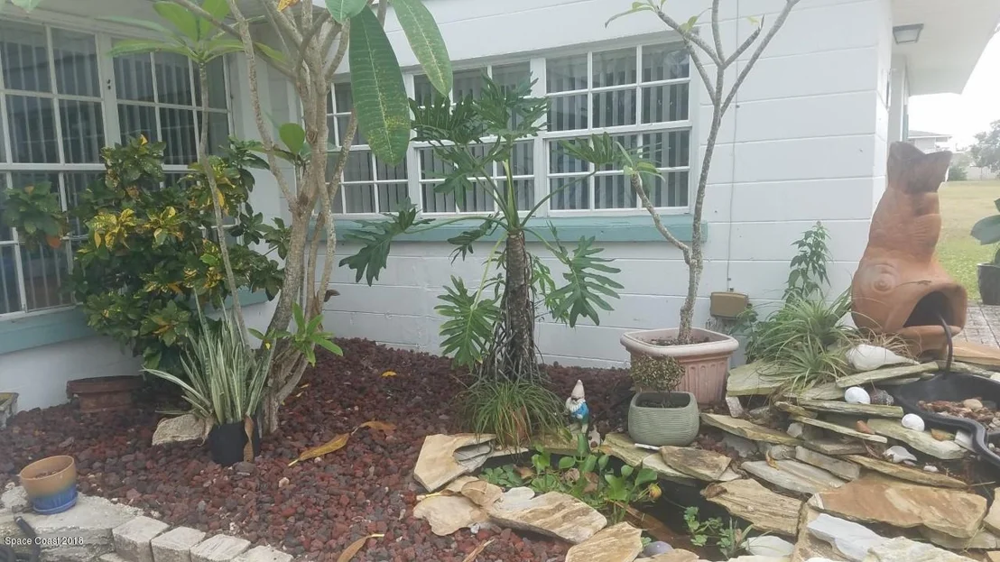 Photo of 301 Herring Street