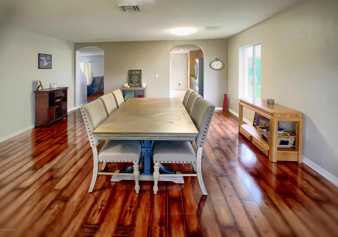 Photo of 4467 56th Lane