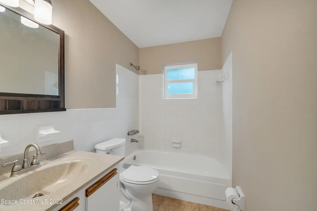Photo of 511 Avignon Drive