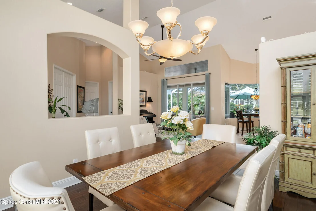 Photo of 800 Peregrine Drive