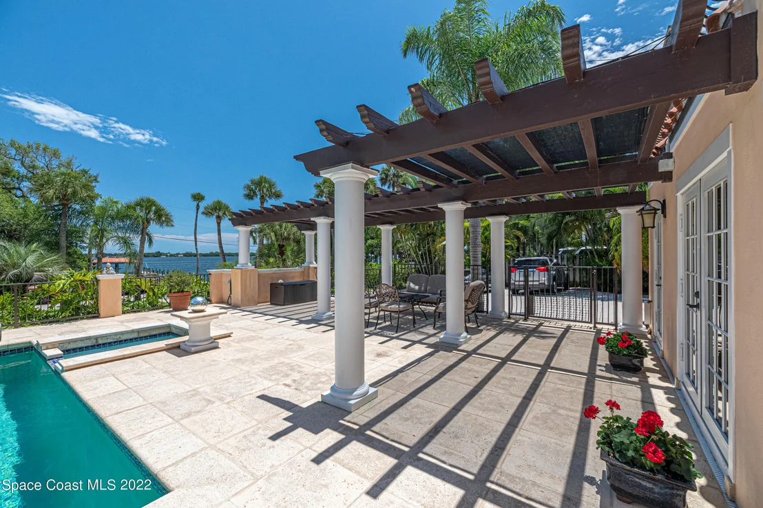 Photo of 2055 Rockledge Drive