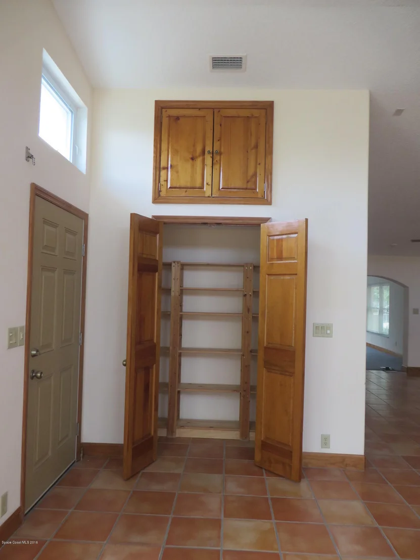 Photo of 344 Carmine Drive