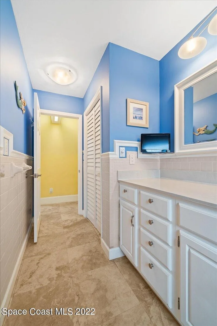 Photo of 83 W Bay Drive
