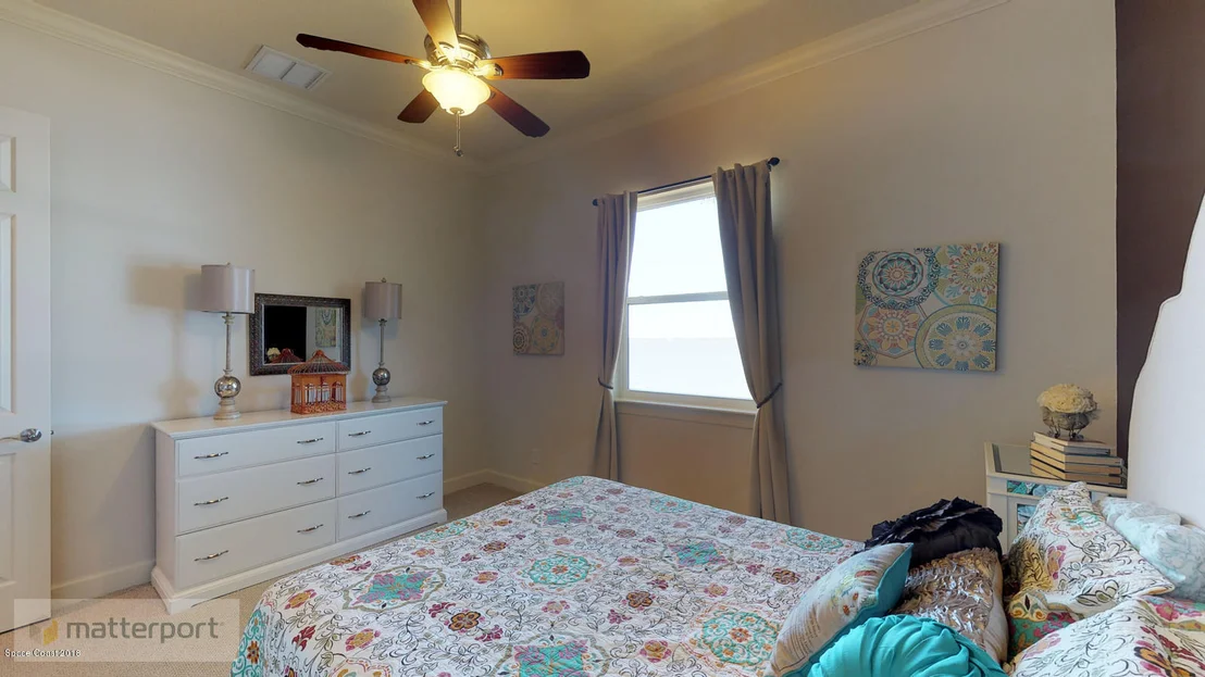 Photo of 3501 N Sylvan Lane