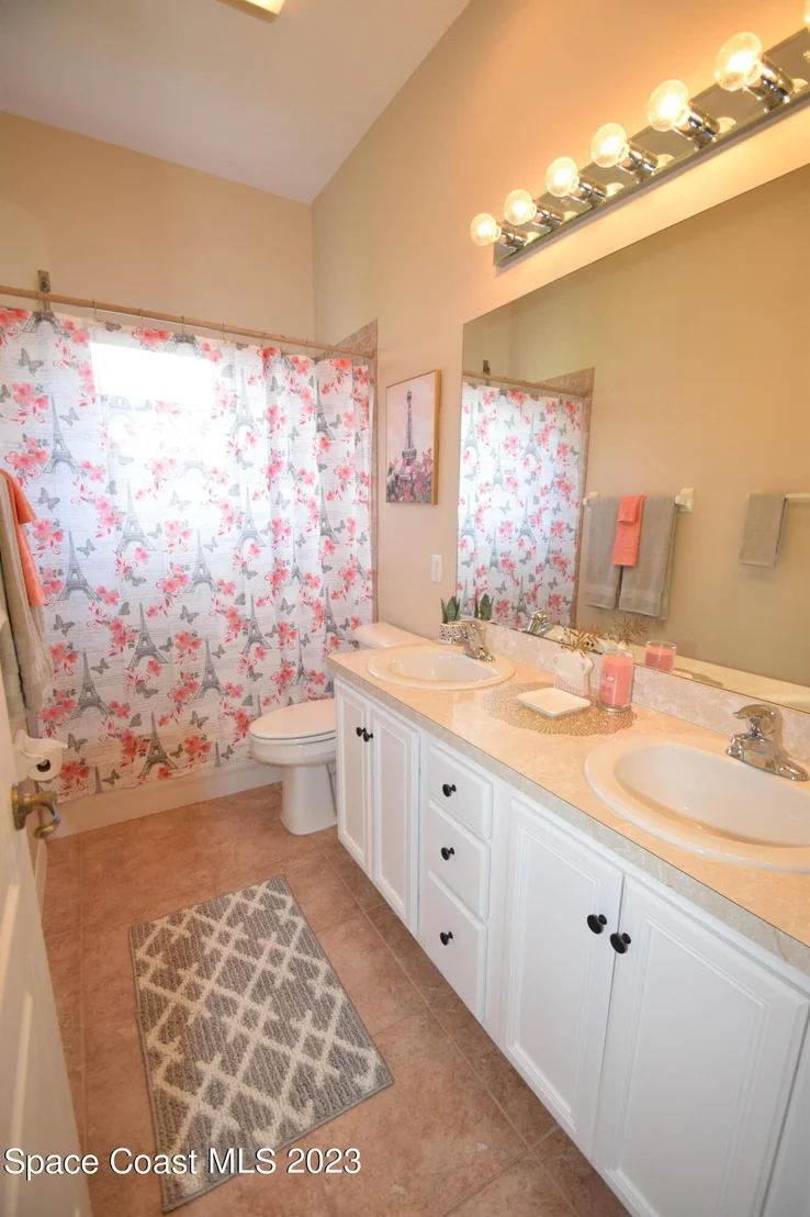 Photo of 2223 Woodfield Circle