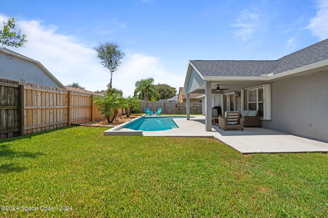 Photo of 1049 Jacaranda Circle