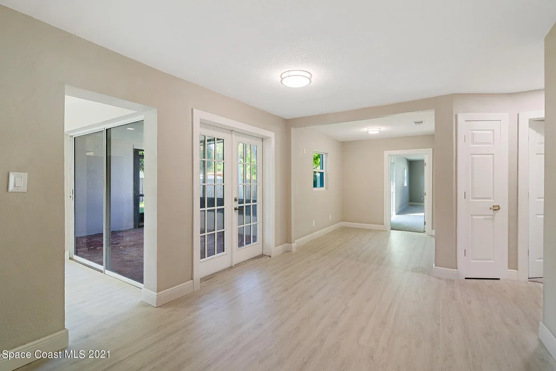 Photo of 1700 Loquat Drive