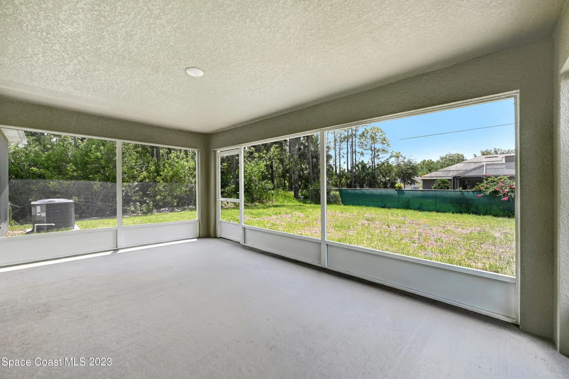 Photo of 1018 Savery Road