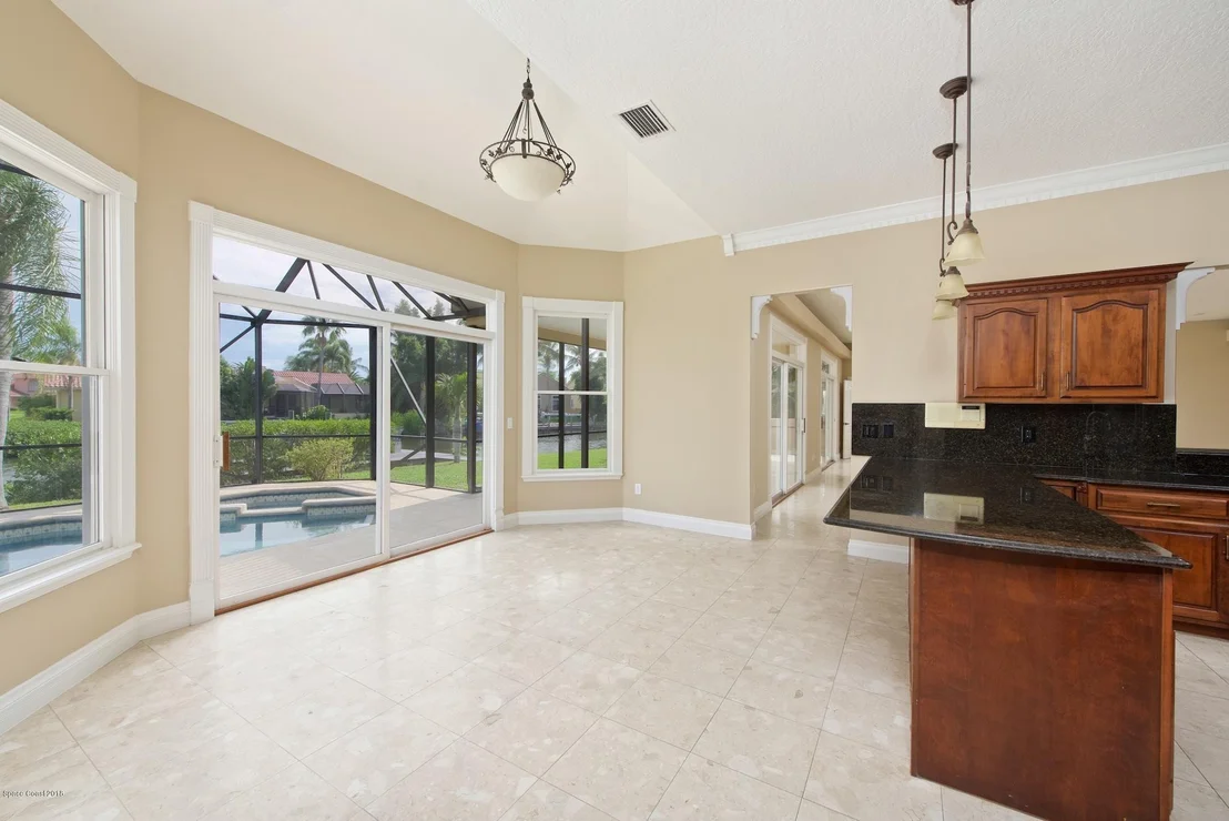 Photo of 545 Lanternback Island Drive