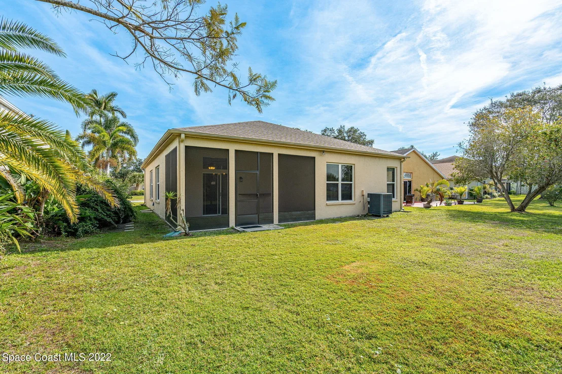 Photo of 7031 Hammock Trace Drive